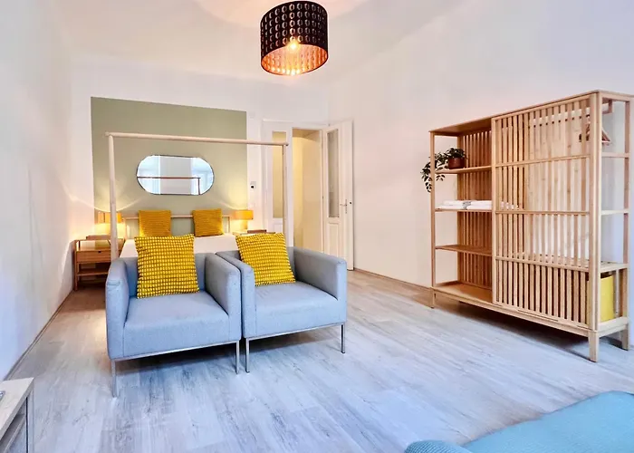 Servus Homes - Metro Stadthalle Viena